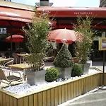 מלון Centre Rive Droite 3*