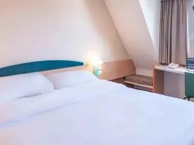 Otel Centre Rive Droite