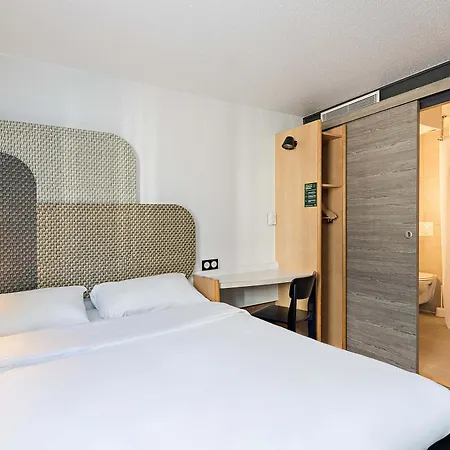 Centre Rive Droite 3*