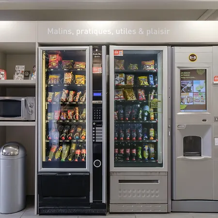 Centre Rive Droite Szálloda