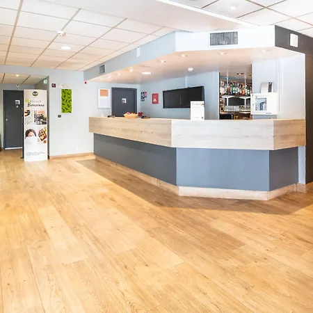 Centre Rive Droite 3* Rouen