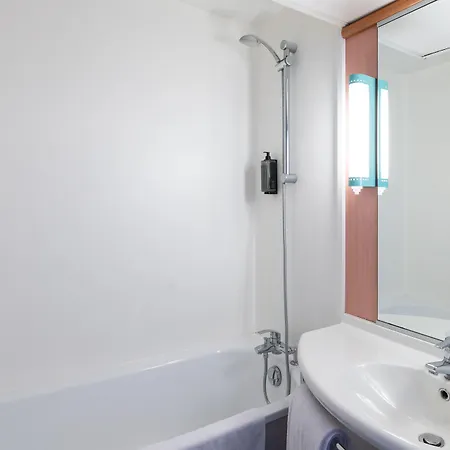 Hotel Centre Rive Droite 3*