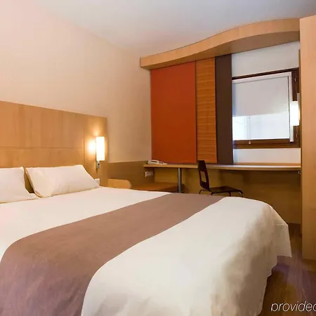 فندق Centre Rive Droite 3*
