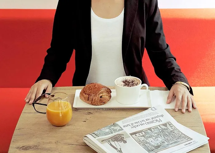 Centre Rive Droite Hotel