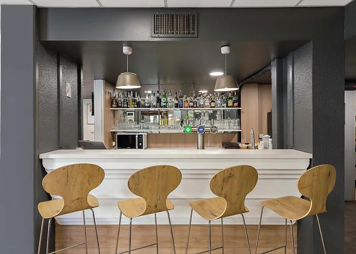 Centre Rive Droite Hotel