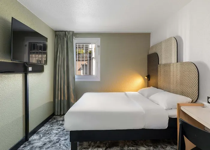 Centre Rive Droite Hotel