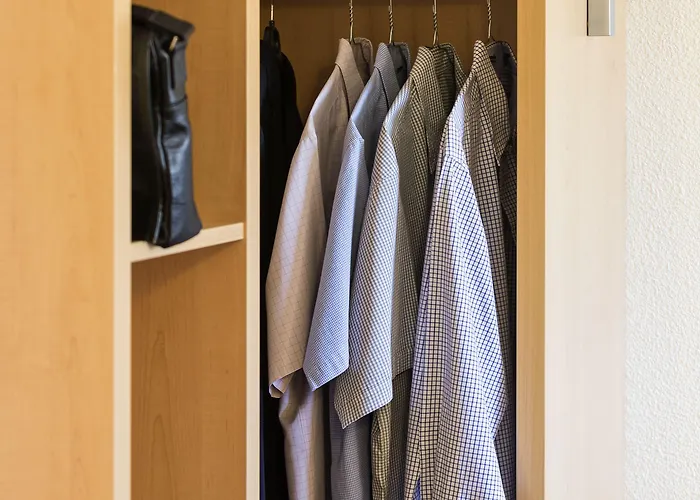 Centre Rive Droite Szálloda 3*