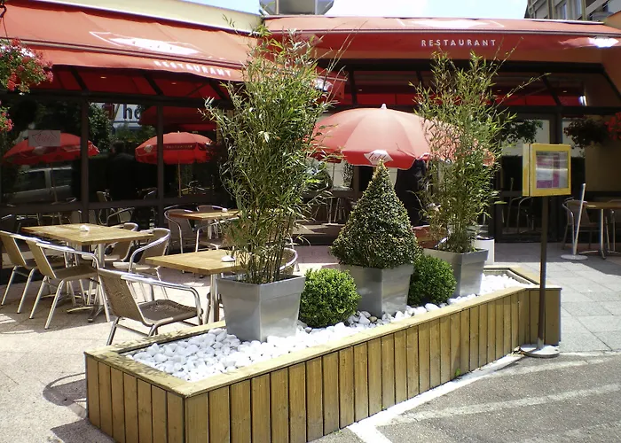 Centre Rive Droite Hotel