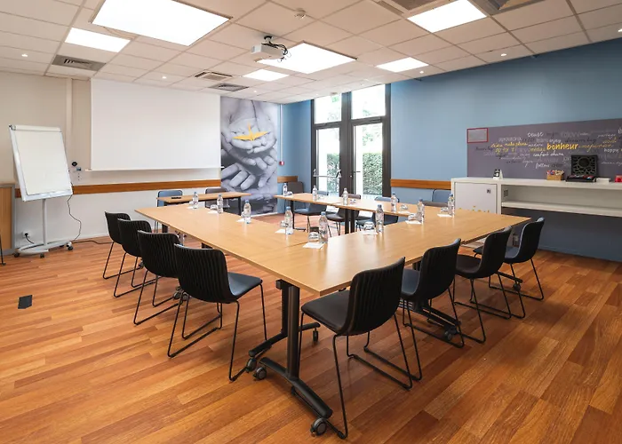 Centre Rive Droite 3* Rouen