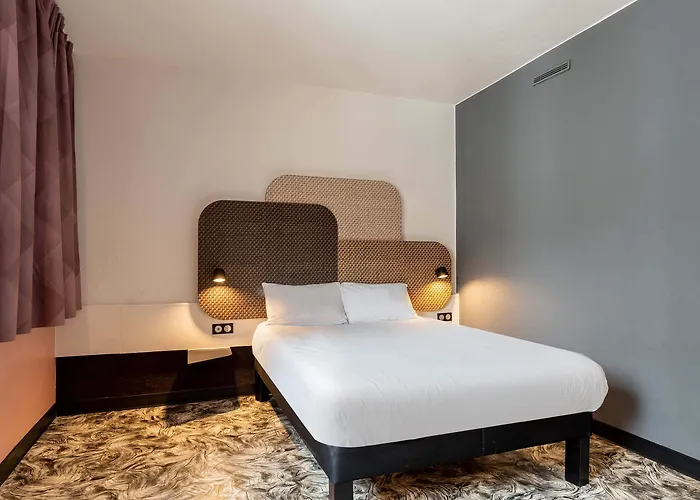 Centre Rive Droite Hotel