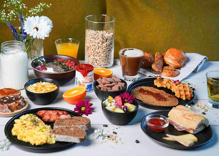 Centre Rive Droite Hotel 3*