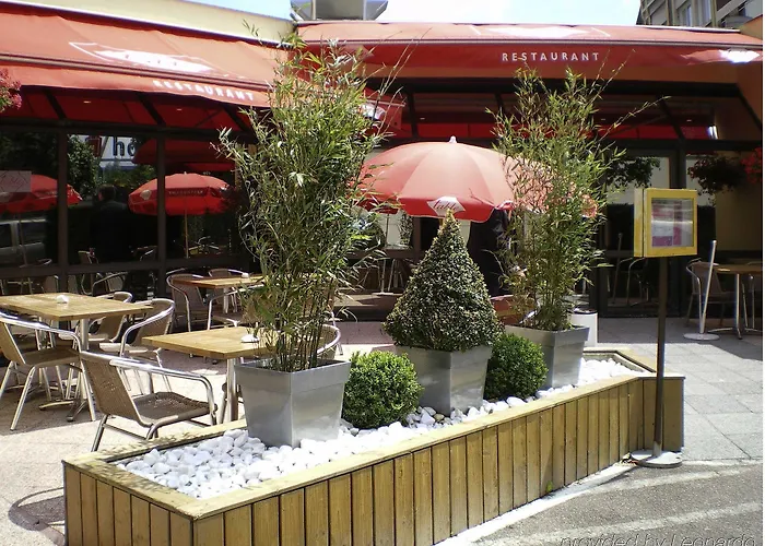 Hotel Centre Rive Droite 3*