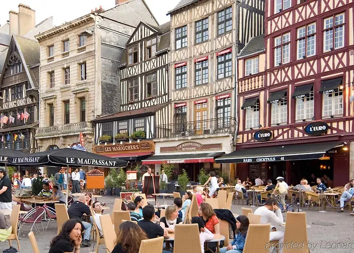 Hotel Centre Rive Droite 3*